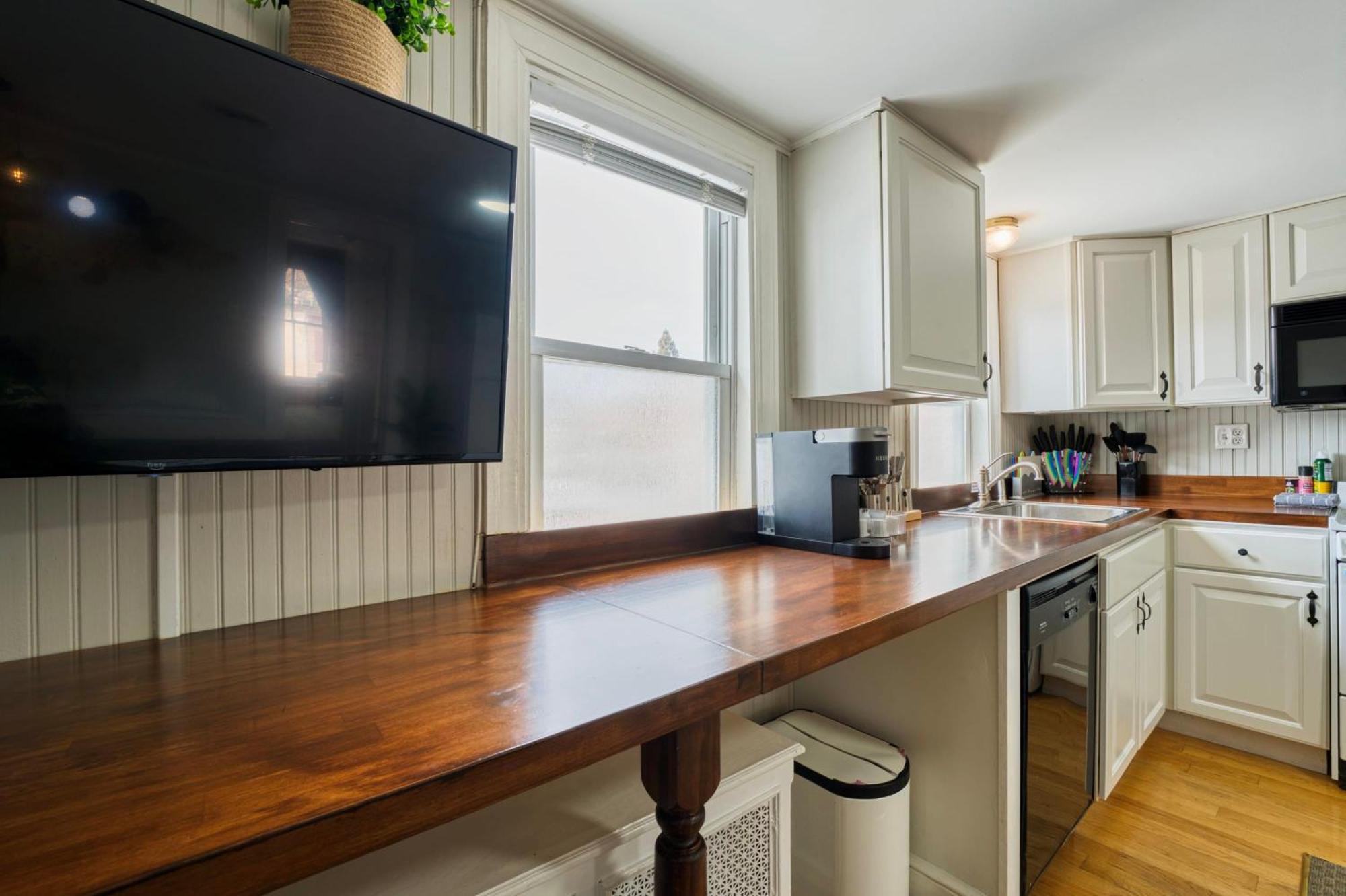 Top-Floor 1Br In Historic Capitol Hill Washington Exterior photo